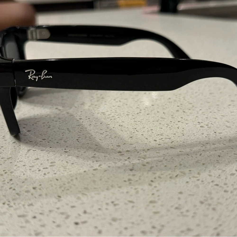 Ray-Ban Meta Smart Glasses